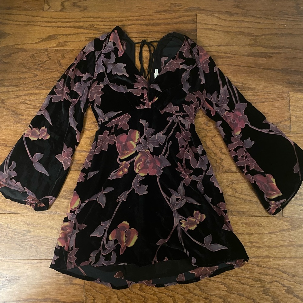 LUSH Velvet Dress Size M